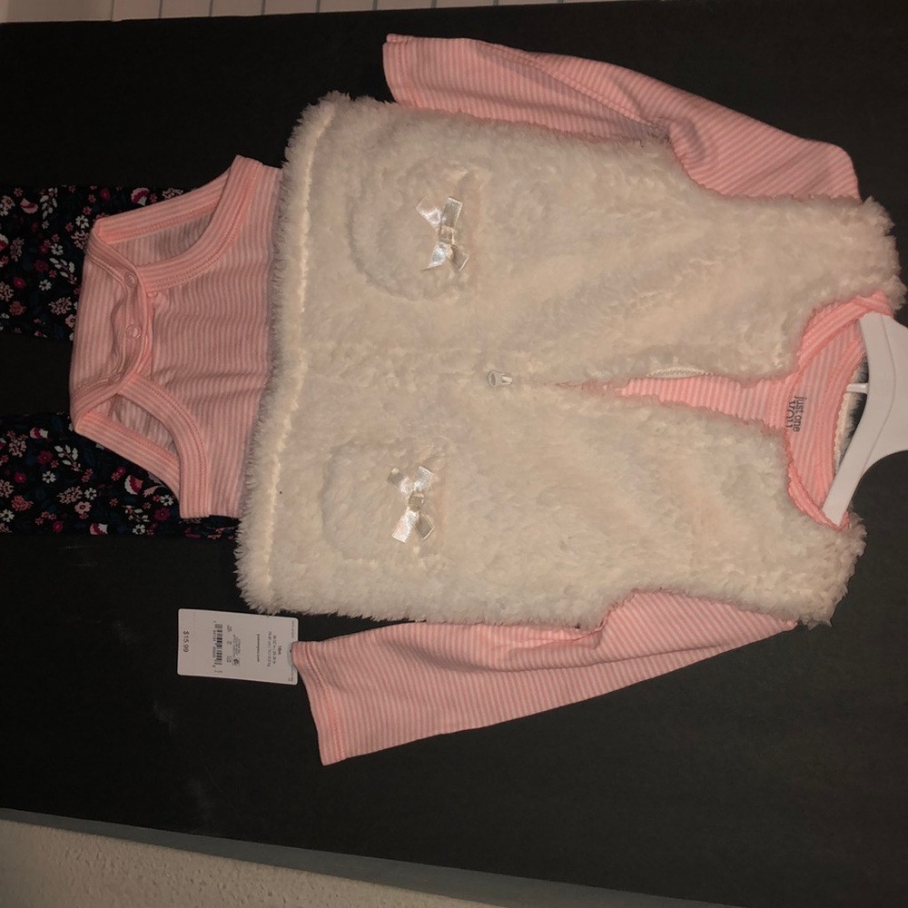 Carter's 3 piece outfit.